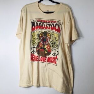 Life Clothing XL Woodstock Music Festival short sleeve Tshirt